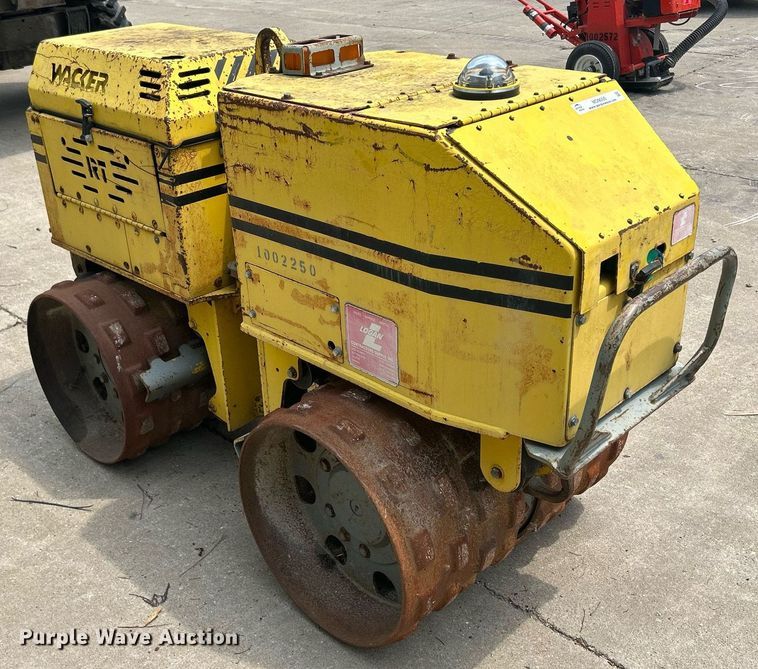 image for item MD9005 Wacker Neuson RT820  trench compactor