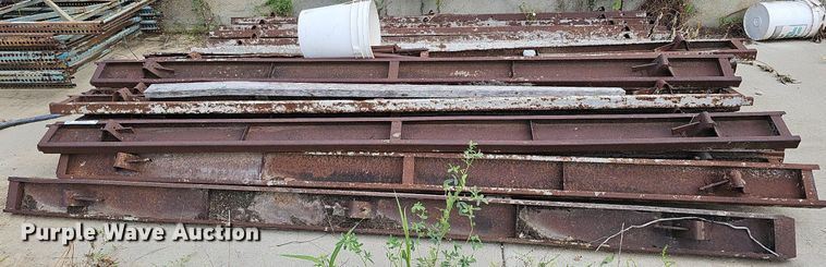 image for item MD9970 Approximately 31 concrete forms