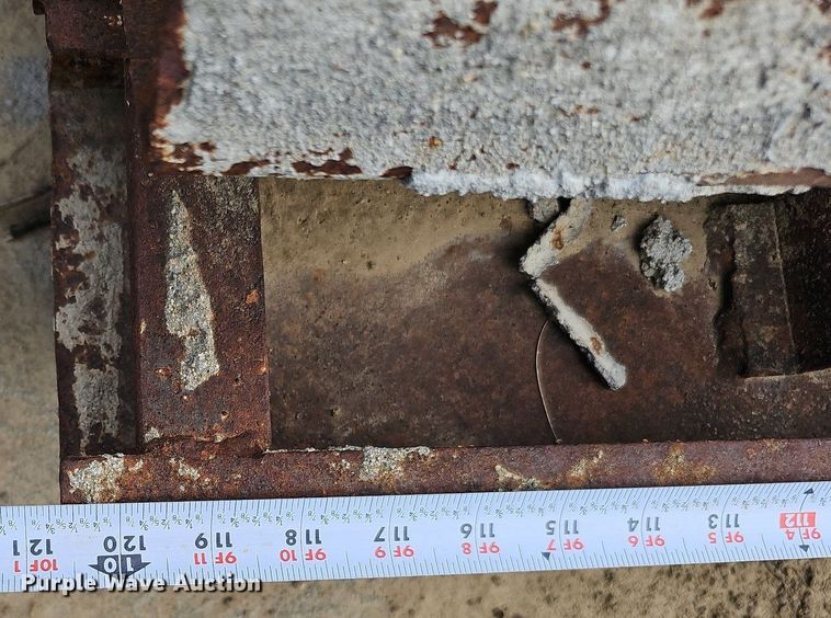 image for item MD9970 Approximately 31 concrete forms