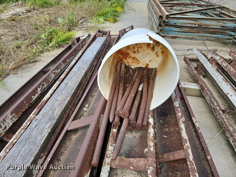 image for item MD9970 Approximately 31 concrete forms