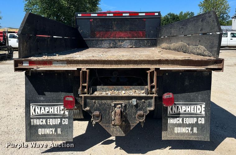 image for item MG9402 2006  Ford F750 Super Duty  dump flatbed truck