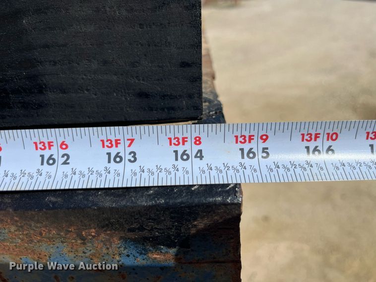 image for item MG9402 2006  Ford F750 Super Duty  dump flatbed truck