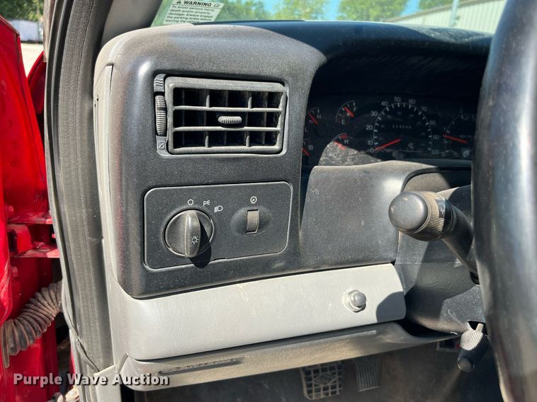 image for item MG9402 2006  Ford F750 Super Duty  dump flatbed truck