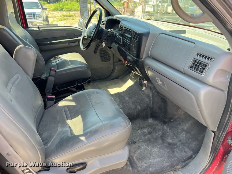 image for item MG9402 2006  Ford F750 Super Duty  dump flatbed truck