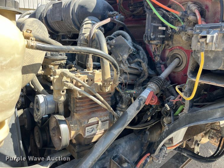 image for item MG9402 2006  Ford F750 Super Duty  dump flatbed truck