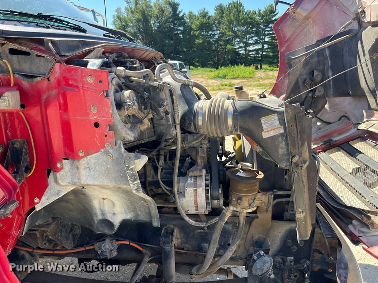 image for item MG9402 2006  Ford F750 Super Duty  dump flatbed truck