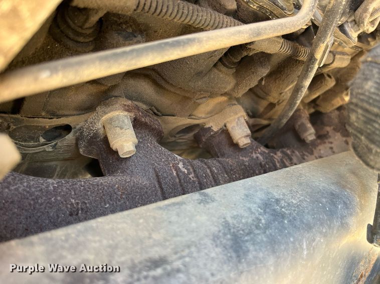 image for item MG9402 2006  Ford F750 Super Duty  dump flatbed truck