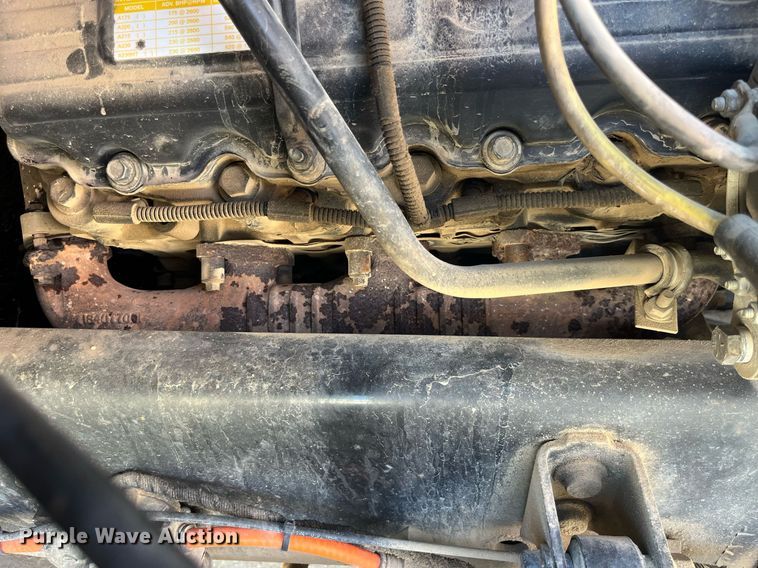 image for item MG9402 2006  Ford F750 Super Duty  dump flatbed truck