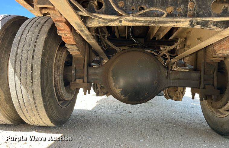 image for item MG9402 2006  Ford F750 Super Duty  dump flatbed truck