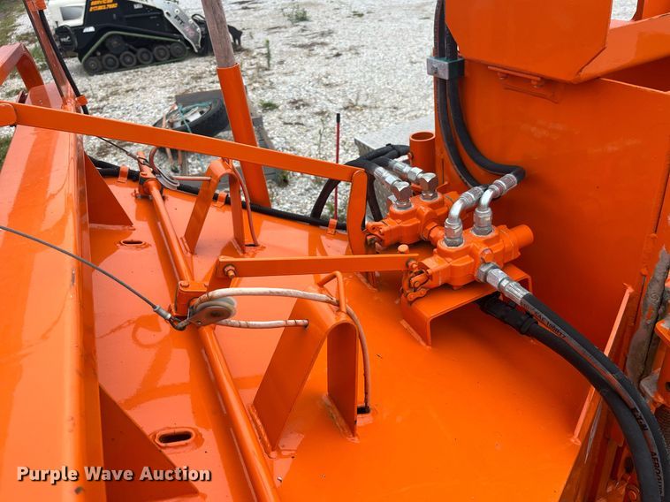 image for item MG9418 2020 Bandit Intimidator 12XPC  wood chipper