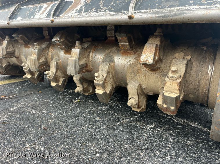 image for item MG9419 2016 Caterpillar HM415C  skid steer mulcher