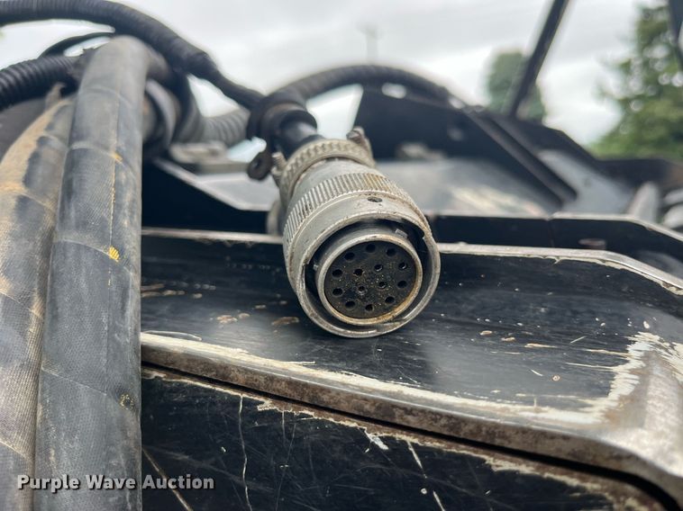 image for item MG9419 2016 Caterpillar HM415C  skid steer mulcher