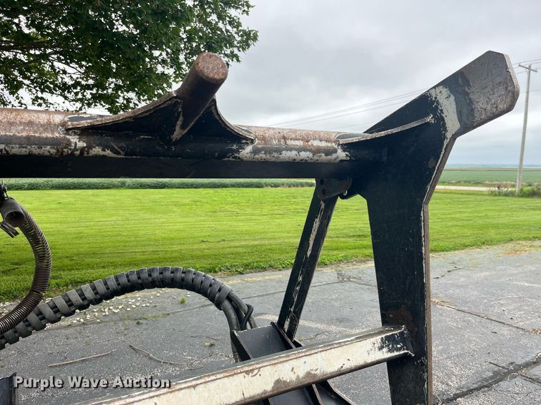 image for item MG9419 2016 Caterpillar HM415C  skid steer mulcher