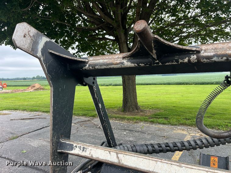 image for item MG9419 2016 Caterpillar HM415C  skid steer mulcher