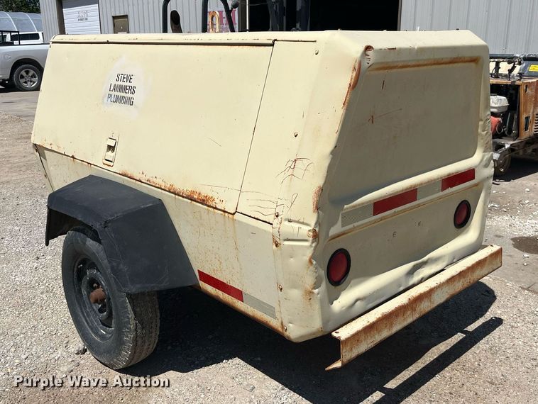 image for item MG9424 1996 Ingersoll Rand P185WJD  air compressor