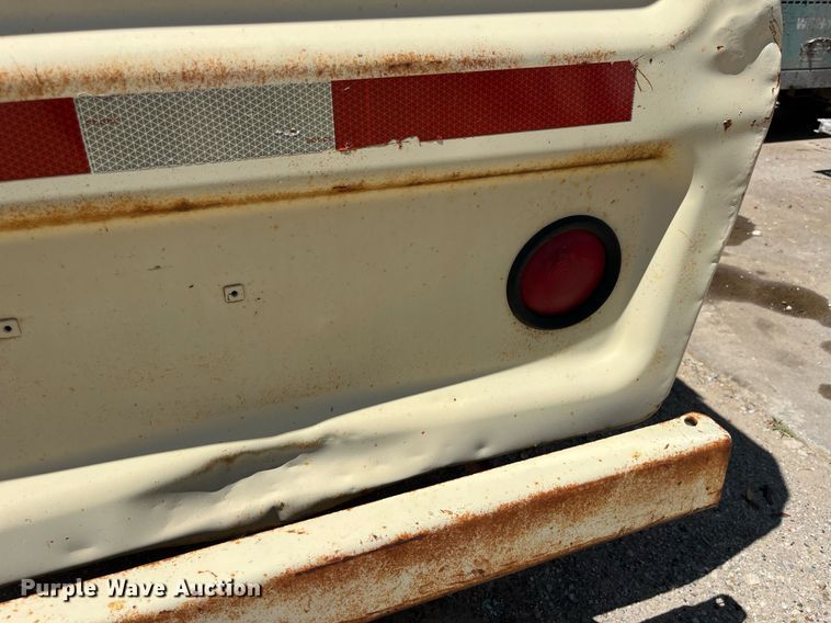 image for item MG9424 1996 Ingersoll Rand P185WJD  air compressor