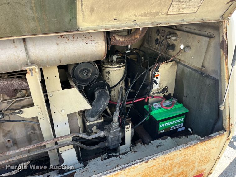 image for item MG9424 1996 Ingersoll Rand P185WJD  air compressor