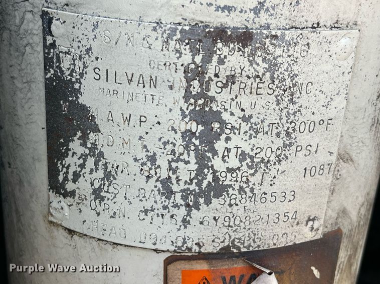 image for item MG9424 1996 Ingersoll Rand P185WJD  air compressor