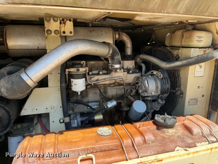 image for item MG9424 1996 Ingersoll Rand P185WJD  air compressor