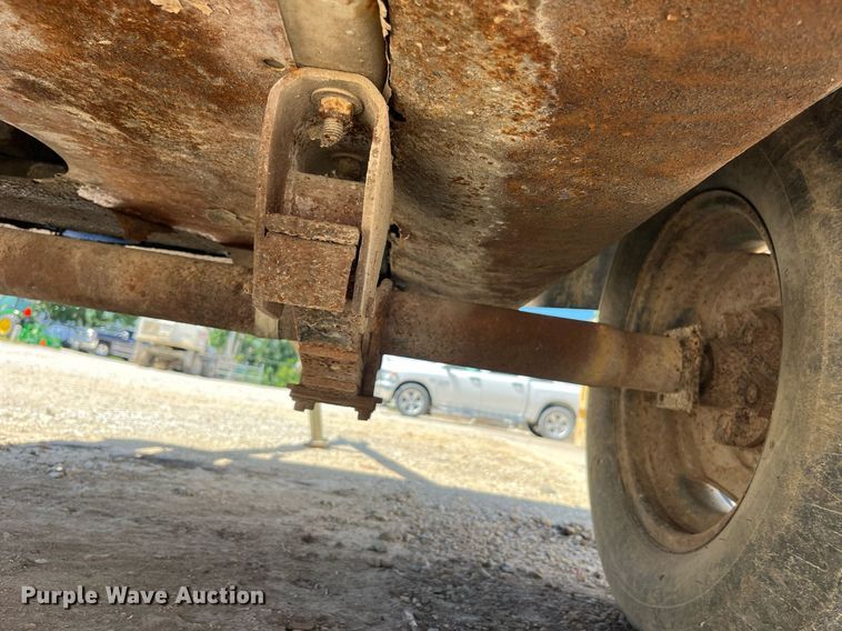 image for item MG9424 1996 Ingersoll Rand P185WJD  air compressor