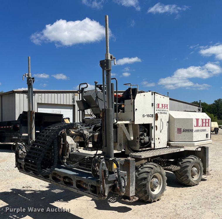 image for item MG9425 1999 Somero S-160  laser screed