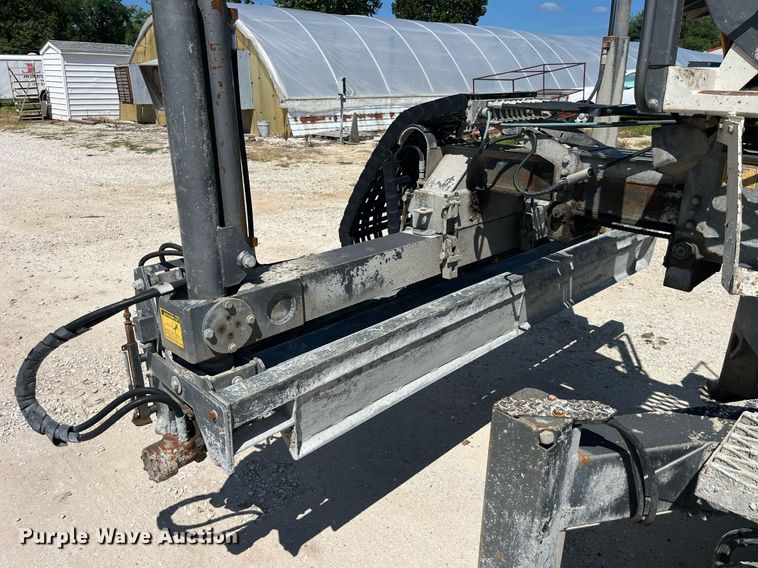 image for item MG9425 1999 Somero S-160  laser screed