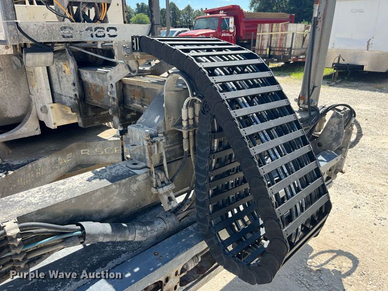 image for item MG9425 1999 Somero S-160  laser screed