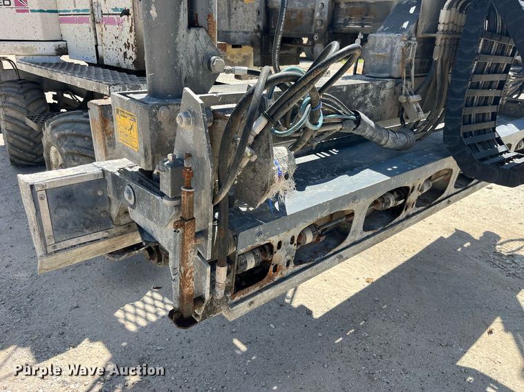 image for item MG9425 1999 Somero S-160  laser screed