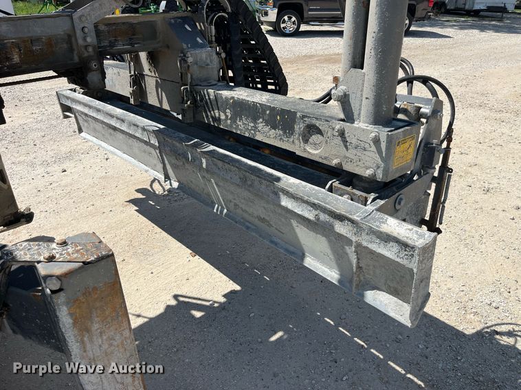 image for item MG9425 1999 Somero S-160  laser screed