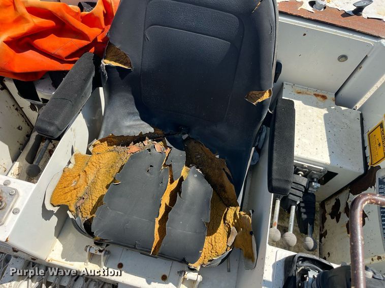 image for item MG9425 1999 Somero S-160  laser screed