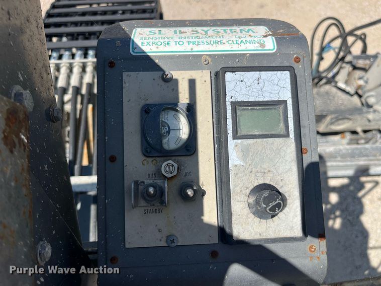 image for item MG9425 1999 Somero S-160  laser screed