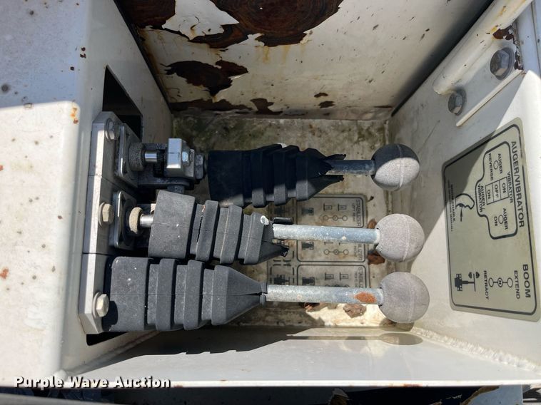 image for item MG9425 1999 Somero S-160  laser screed