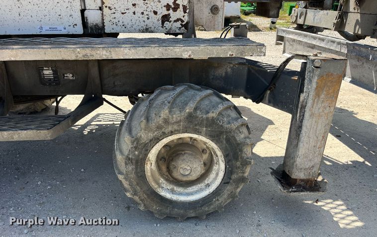 image for item MG9425 1999 Somero S-160  laser screed