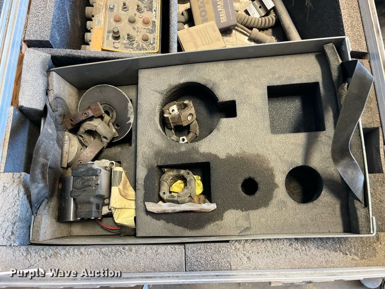 image for item MG9425 1999 Somero S-160  laser screed