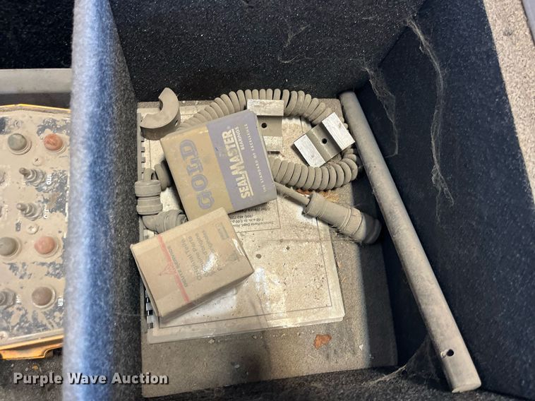 image for item MG9425 1999 Somero S-160  laser screed