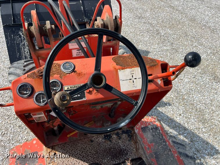 image for item MG9430 Willmar Wrangler  wheel loader