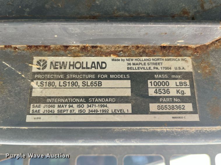 image for item MG9437 2000 New Holland LS180  skid steer loader