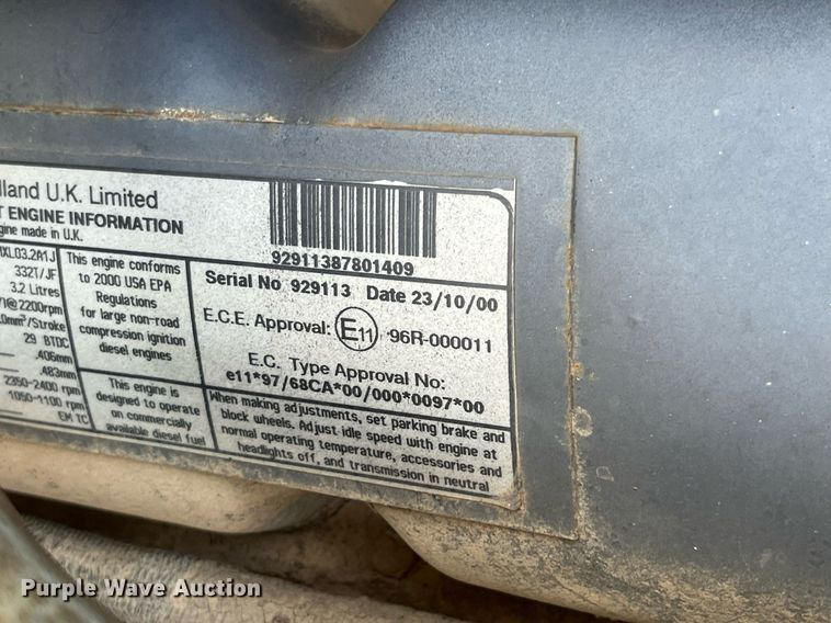 image for item MG9437 2000 New Holland LS180  skid steer loader