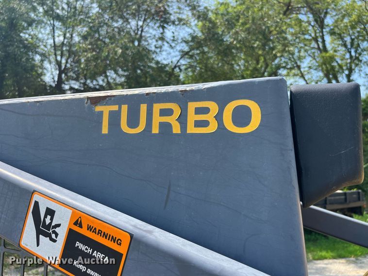 image for item MG9437 2000 New Holland LS180  skid steer loader