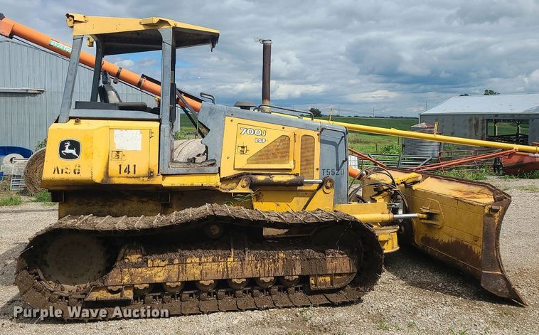 image for item MG9722 2006 John Deere 700J  dozer