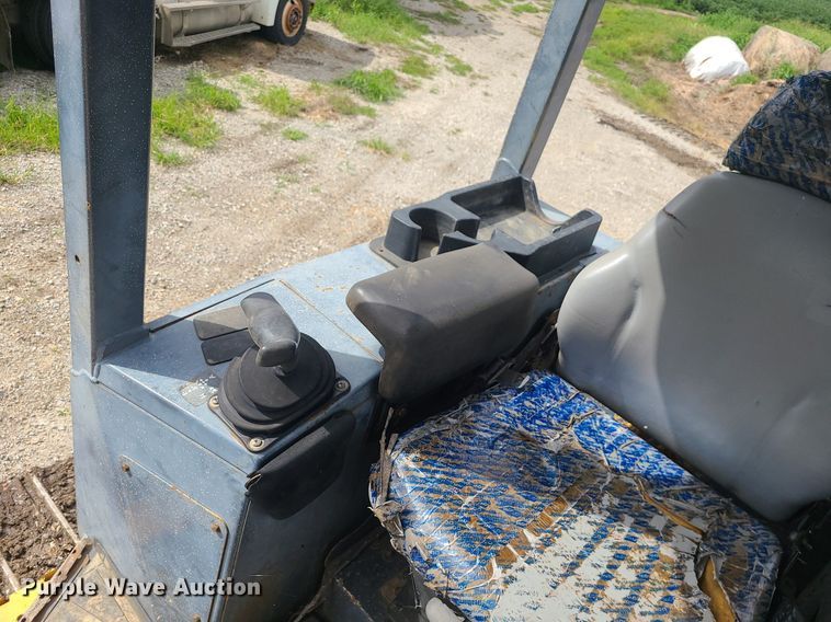 image for item MG9722 2006 John Deere 700J  dozer