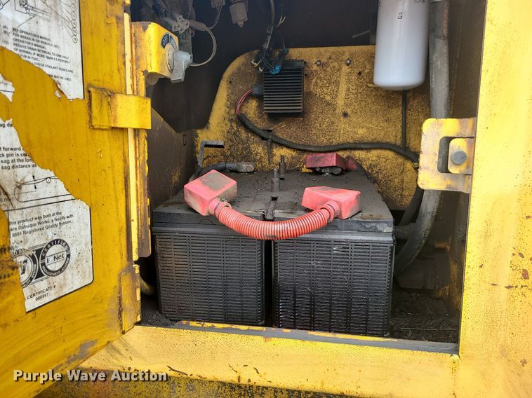 image for item MG9722 2006 John Deere 700J  dozer