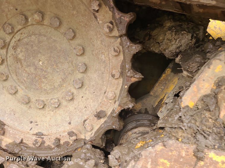 image for item MG9722 2006 John Deere 700J  dozer