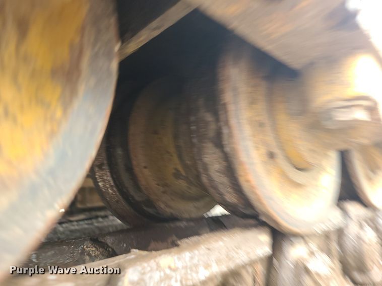 image for item MG9722 2006 John Deere 700J  dozer