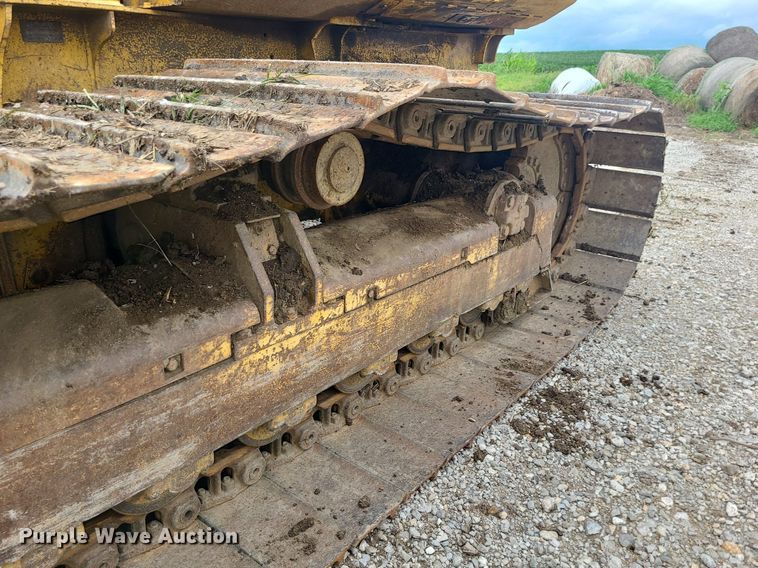 image for item MG9722 2006 John Deere 700J  dozer