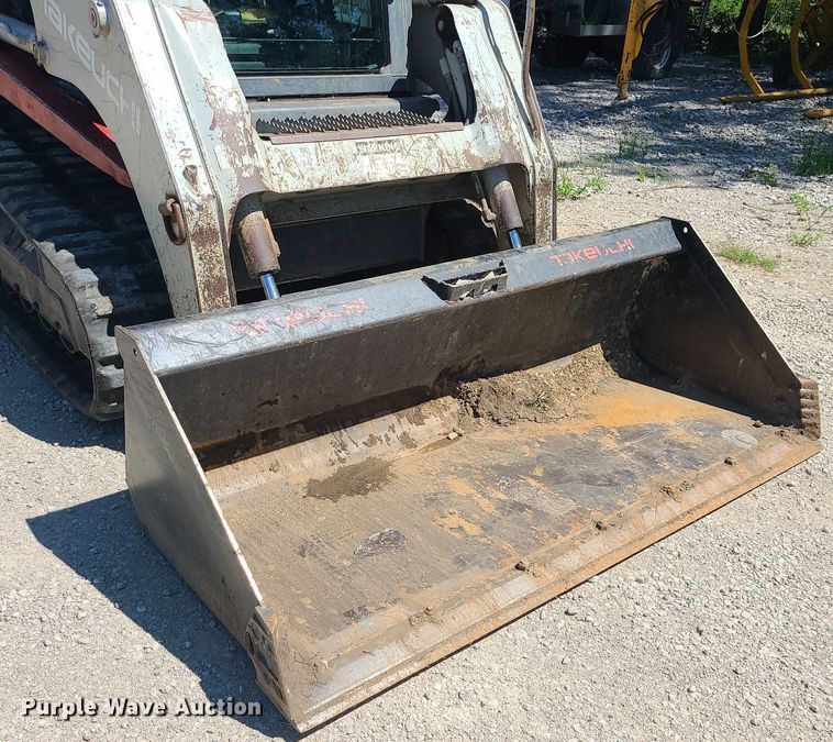 image for item MG9733 2006 Takeuchi TL150  tracked skid steer loader