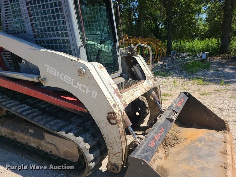 image for item MG9733 2006 Takeuchi TL150  tracked skid steer loader