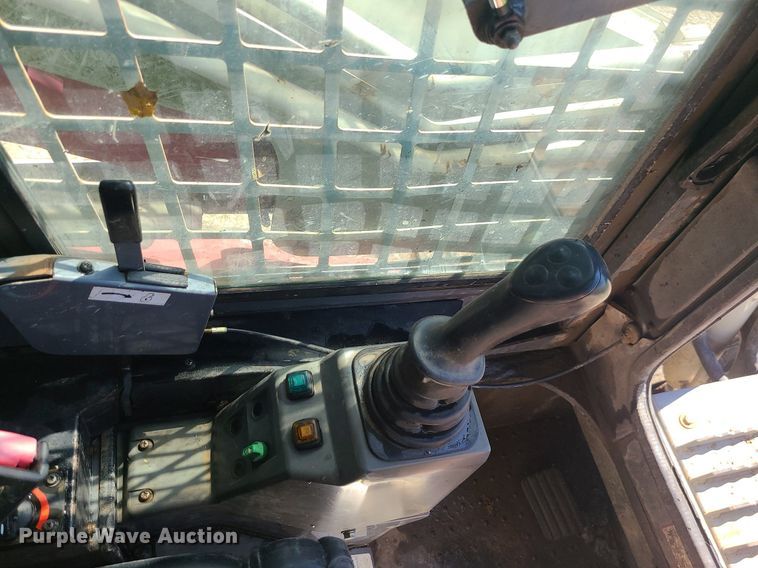 image for item MG9733 2006 Takeuchi TL150  tracked skid steer loader