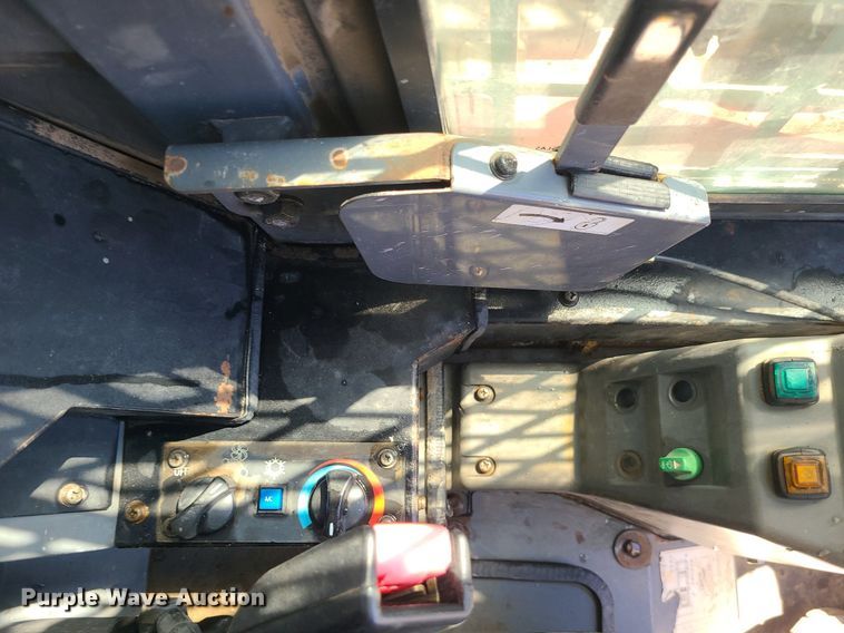 image for item MG9733 2006 Takeuchi TL150  tracked skid steer loader