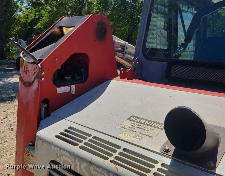 image for item MG9733 2006 Takeuchi TL150  tracked skid steer loader